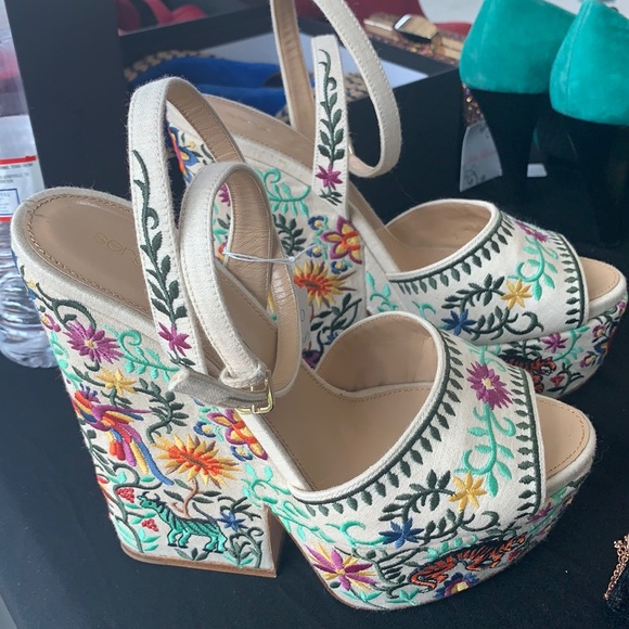 Sergio Rossi platforms wedge heels embroidered